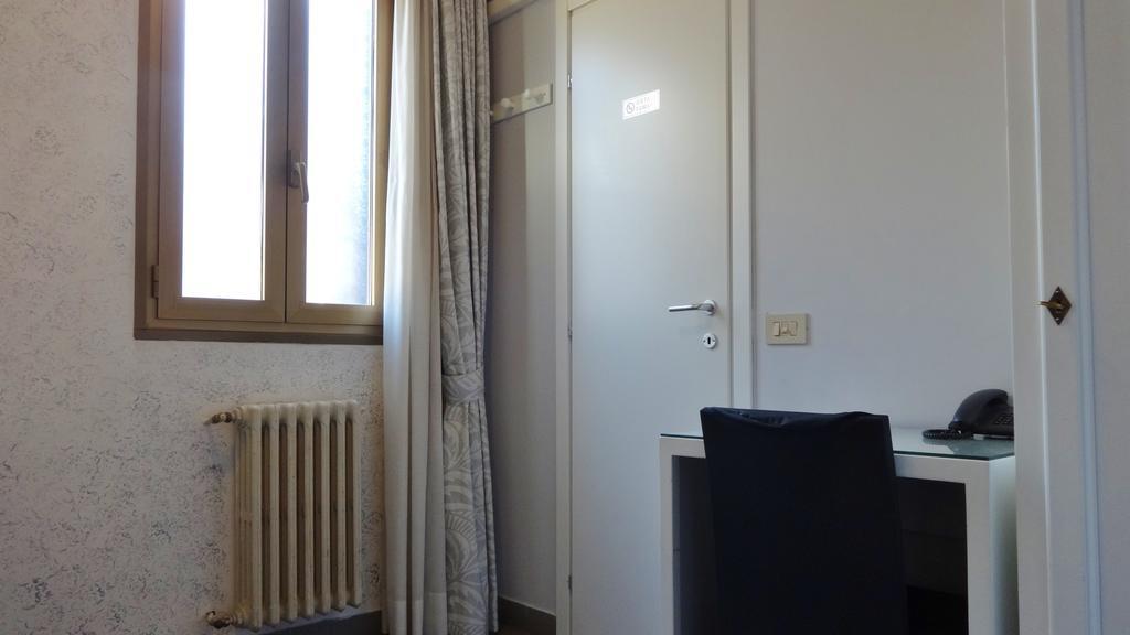 Hotel Marte Milan Luaran gambar