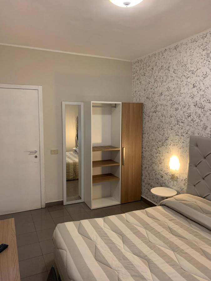 Hotel Marte Milan Luaran gambar